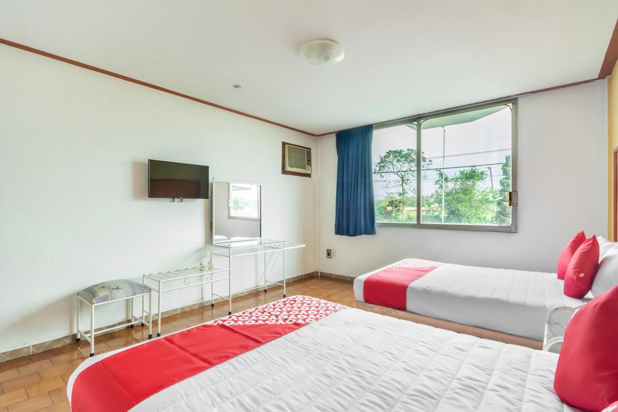 Oyo Hotel Casa Blanca Martínez de La Torre Zewnętrze zdjęcie