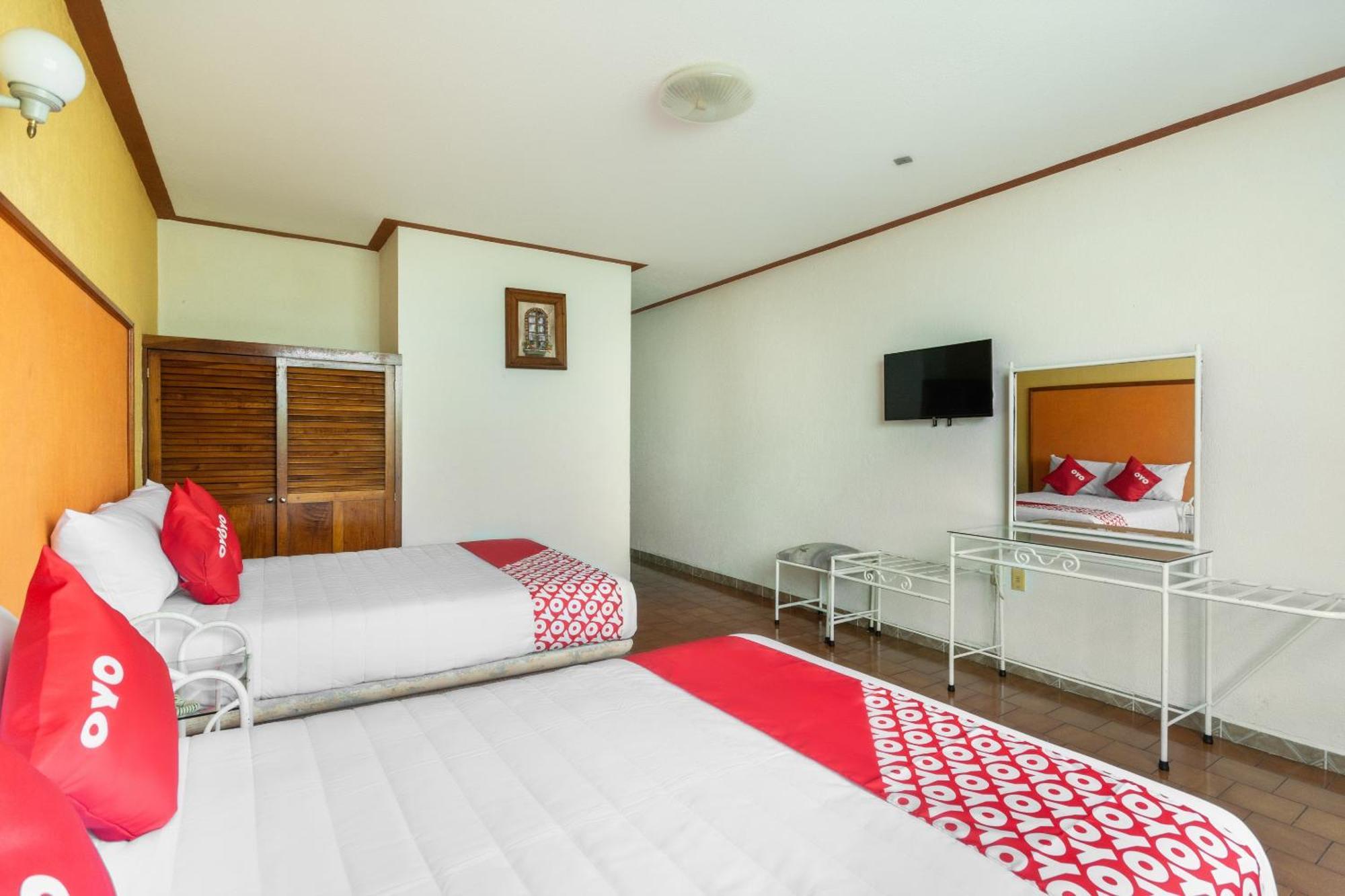 Oyo Hotel Casa Blanca Martínez de La Torre Zewnętrze zdjęcie