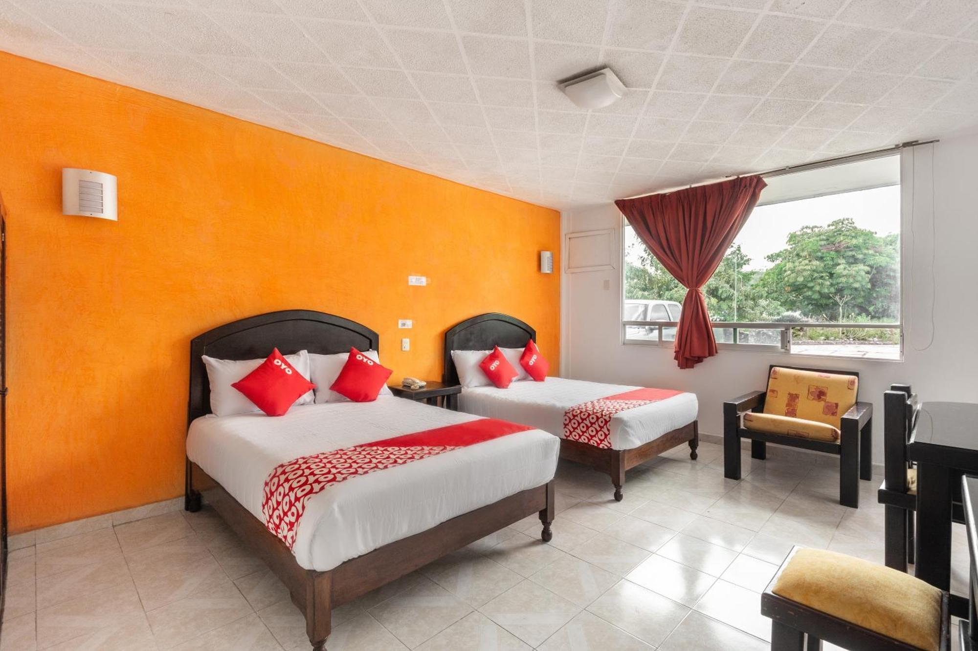 Oyo Hotel Casa Blanca Martínez de La Torre Zewnętrze zdjęcie