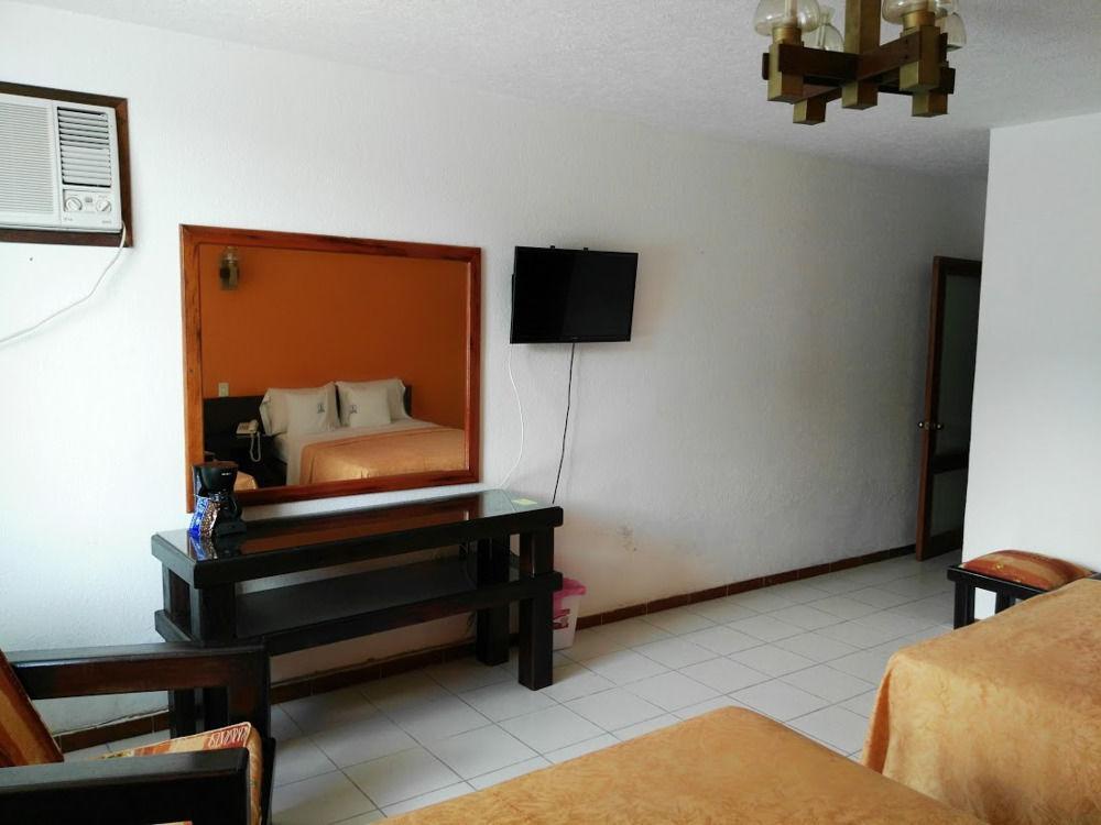 Oyo Hotel Casa Blanca Martínez de La Torre Zewnętrze zdjęcie